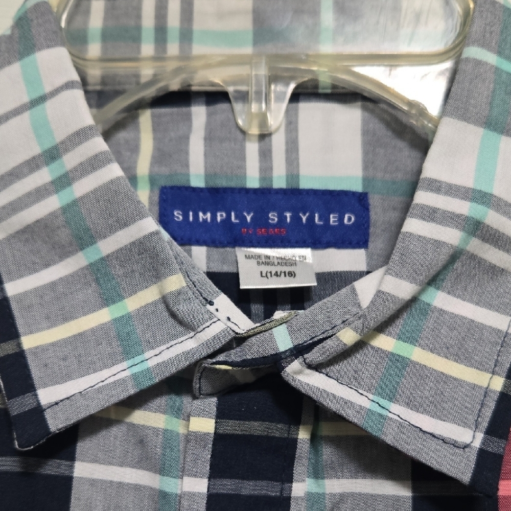 Simply Styled Checkered Shirt - Gray, Blue, and Green